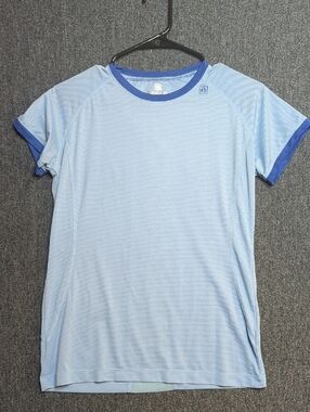 ROMFH Mesh Athletic Riding Top Blue Short Sleeve Crew Neck Small